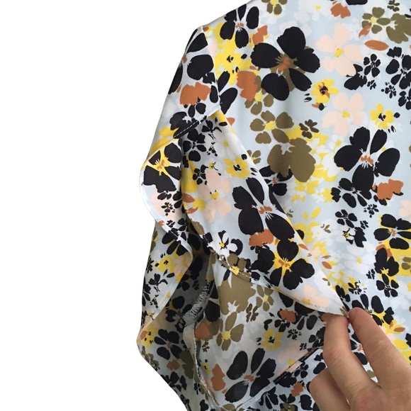 14th&UNION LAYERED BUTTERFLY SLEEVE TOP size M - Picture 5 of 7